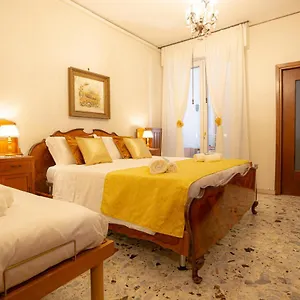 https://residenza-porta-leoni-royal-welcome.hotelinveneto.com
